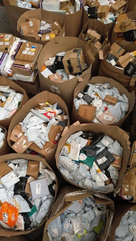 Palet de 200 kg de paquetes perdidos (9 € el kilo)Paquetes Perdidos